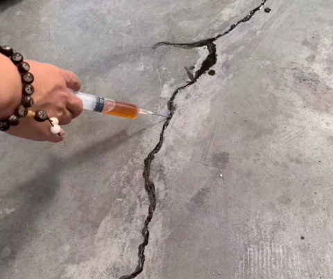 洪山混凝土裂缝修补技术详解​